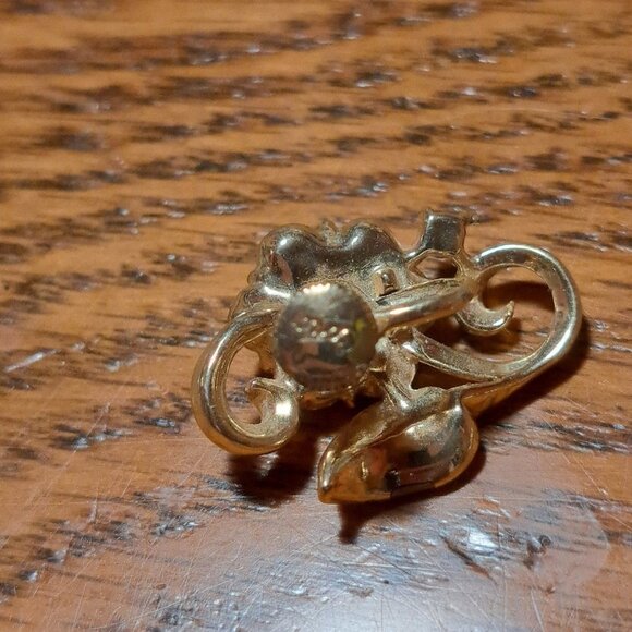 Coro Crystal Clip Earrings - Picture 4 of 4